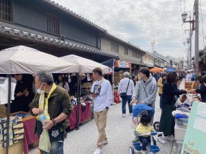 R6年本町にぎわい市の様子