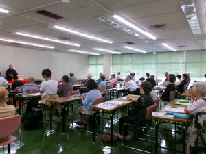 落語を披露している様子