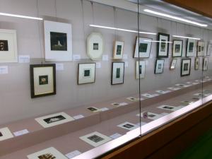 版画作品の展示の様子