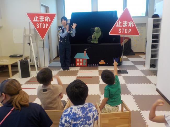 止まれのクイズ