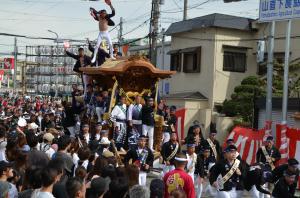 直線を走るだんじり