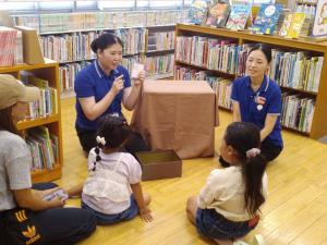 おはなし会の様子