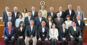 市議会議員集合写真