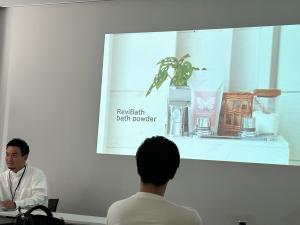 スライドを使っている様子