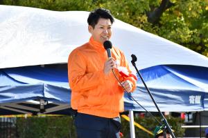 挨拶をする佐野市長