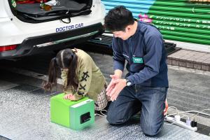 救命救急体験をする子ども