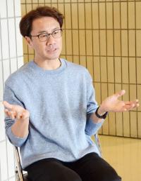質問に答える丹野智文さん