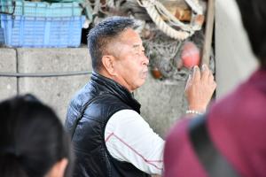 説明している様子