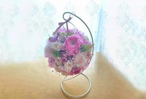 ピンクと白のお花のボール