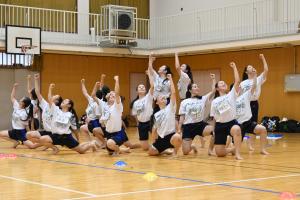 体育館でのダンス練習