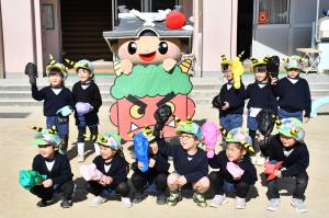 年中児とちきりくんの集合写真