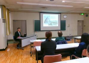 読売新聞データベース(ヨミダス)講座の様子を撮影した写真2枚目