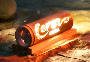 Cerezo OSAKAの文字が浮かびあがる竹あかり