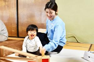笑顔のママと赤ちゃん