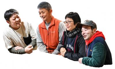 インタビュー中の種まきレンジャーズの皆さん