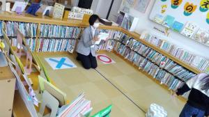 クイズを出している様子