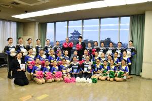 岸和田城を背景に撮った集合写真