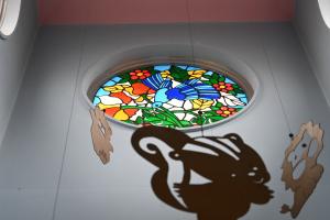 鳥のステンドグラス