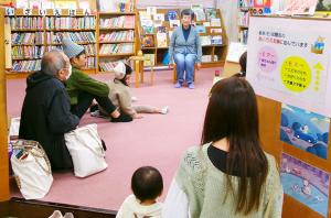 おはなし会の様子