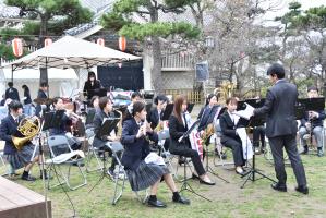 産業高校吹奏楽部の演奏