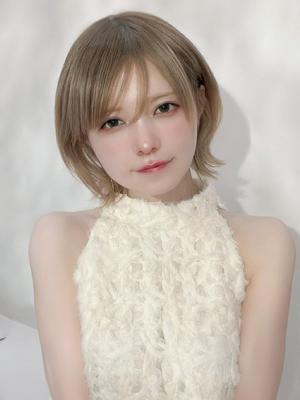 益若つばさ