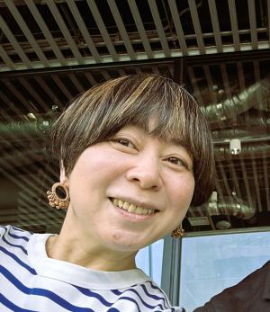 プロフィール