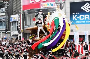 やりまわしをした後の北町のだんじりの後ろ姿