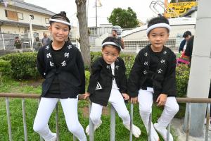 上町の法被を着たこどもたち