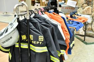 消防士などの制服