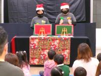 ハンドベルの演奏の様子