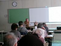 講演会の様子　写真1枚目