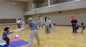 タオルを使った遊びもしました!